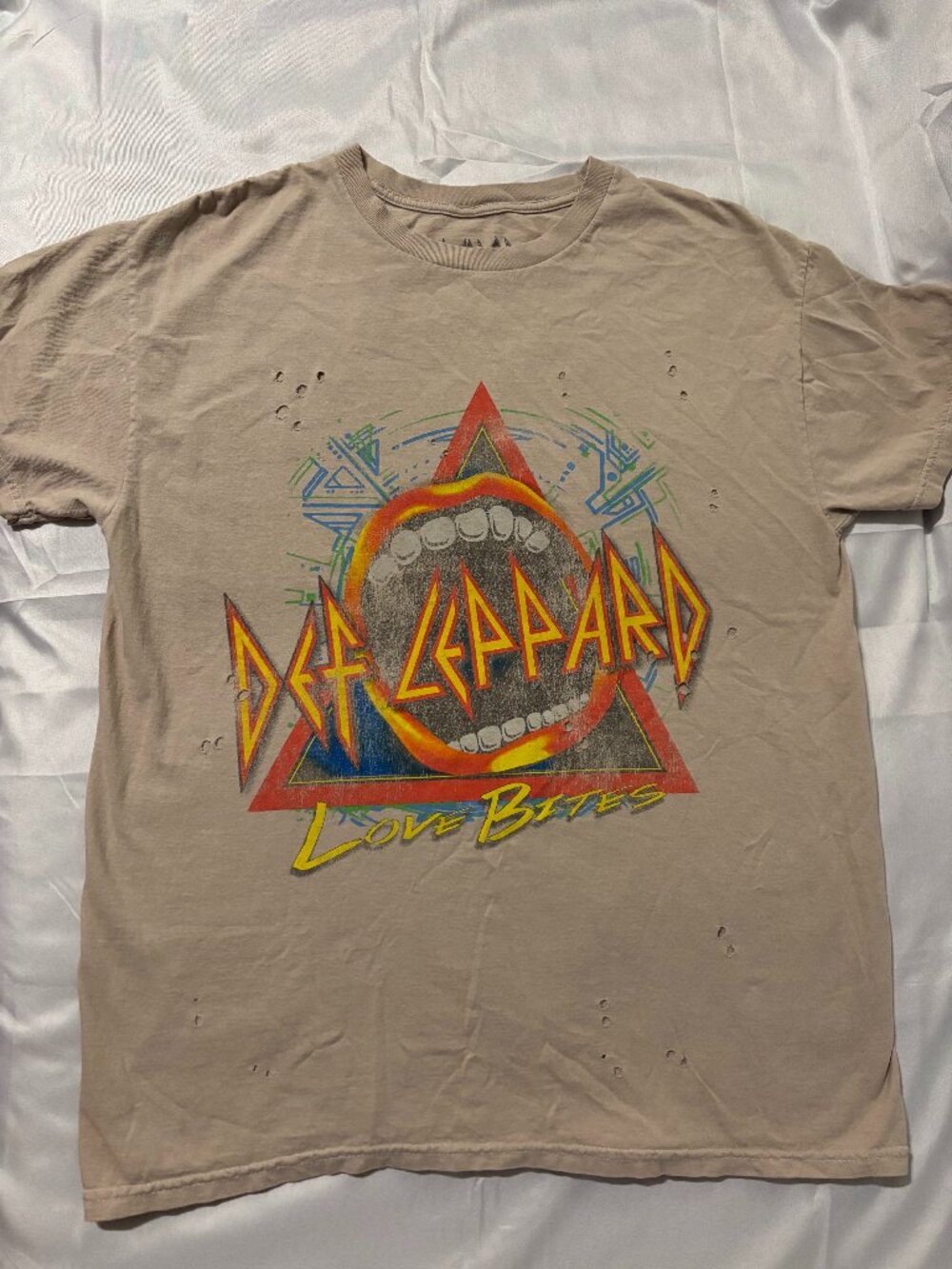 Def Leppard Love Bites Distressed Graphic Band Tee Women's S/M